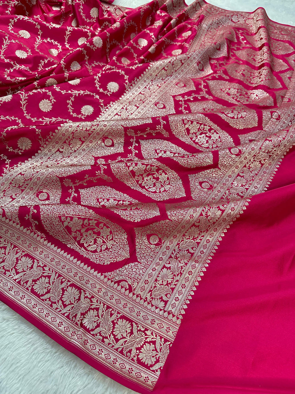 Pink  Shades   Banarasi   Jaal   Pattern  Mashru   Silk   Saree
