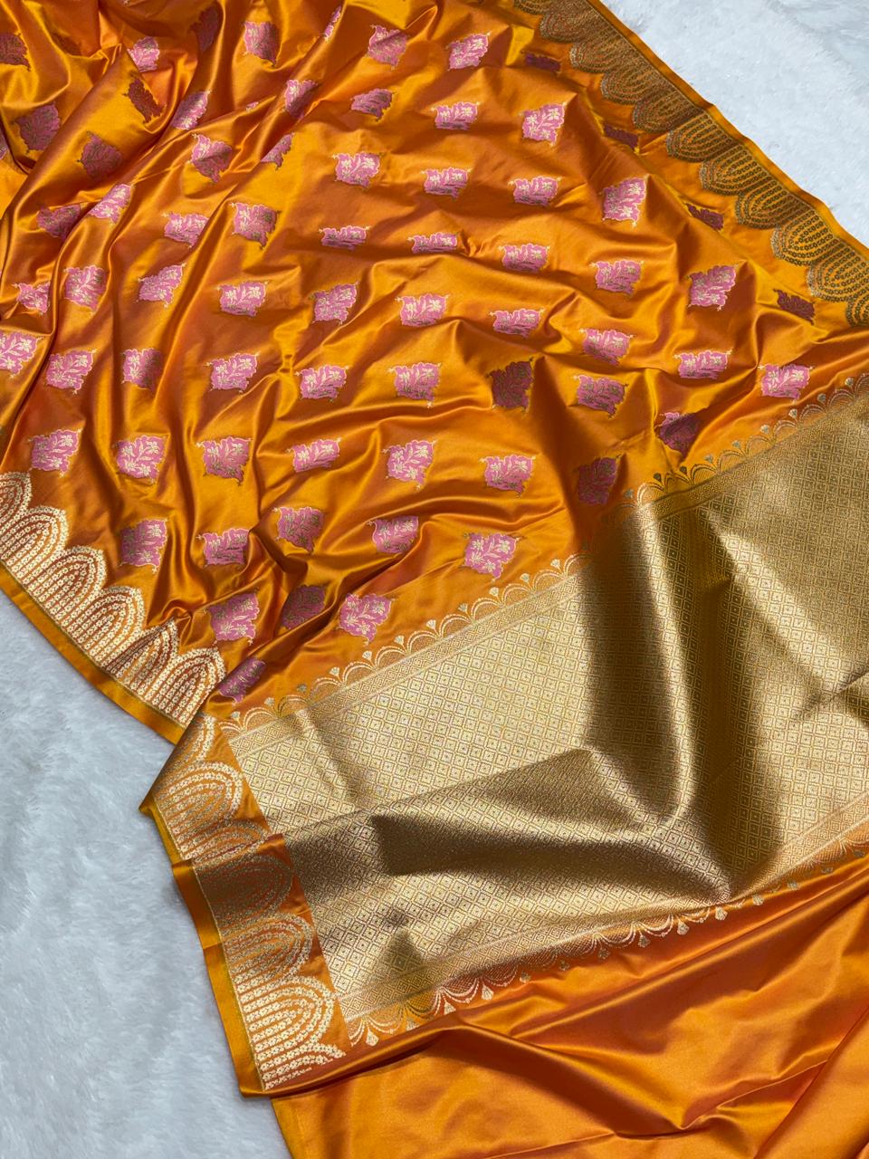 Mustard   Minakari   Banarasi   Buta   With   Scallop   Border   Mashru   Silk   Saree