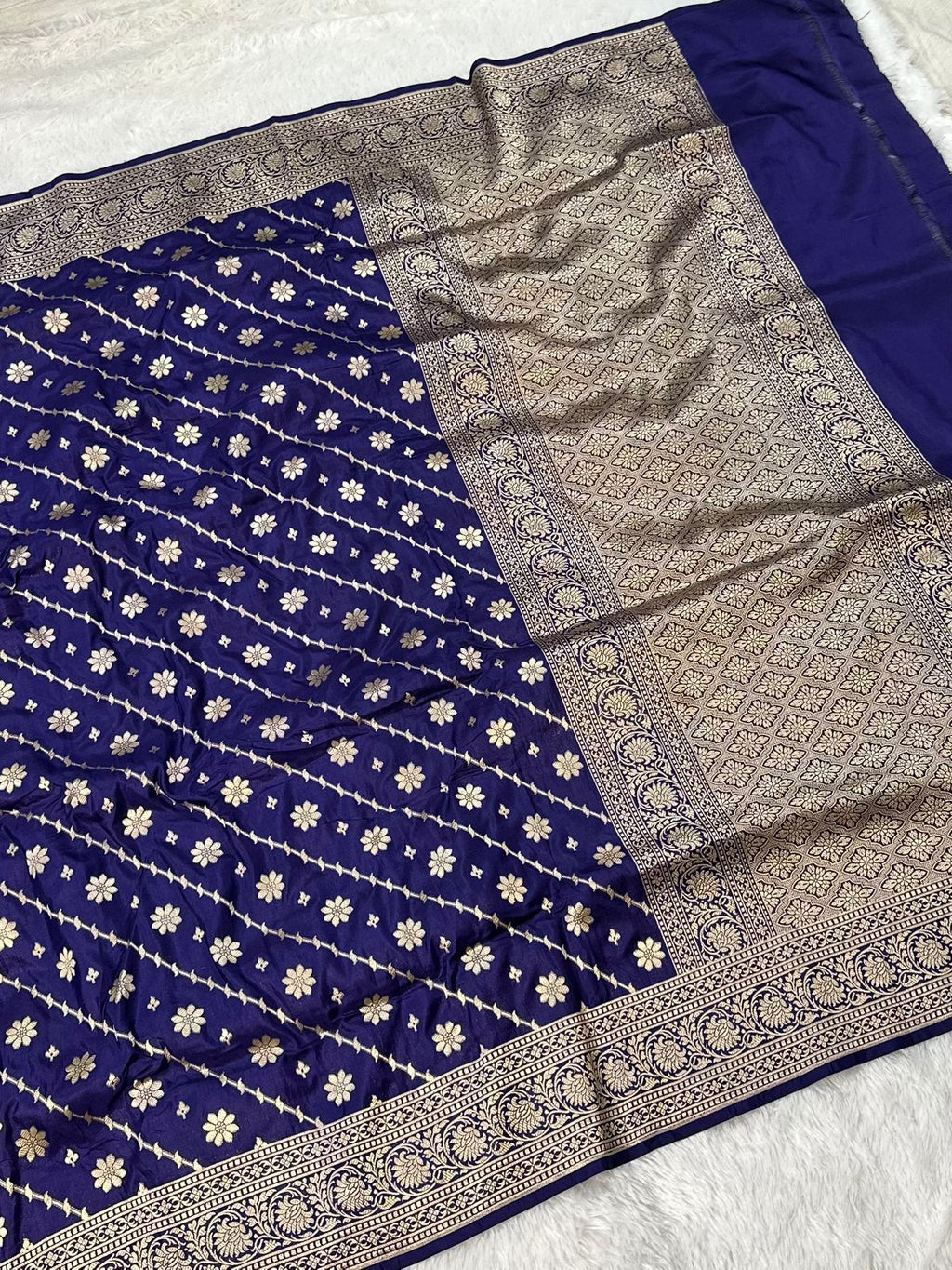 Pure Katan Silk Banarasi Saree Woven with Golden Zari in geometric jaal pattern