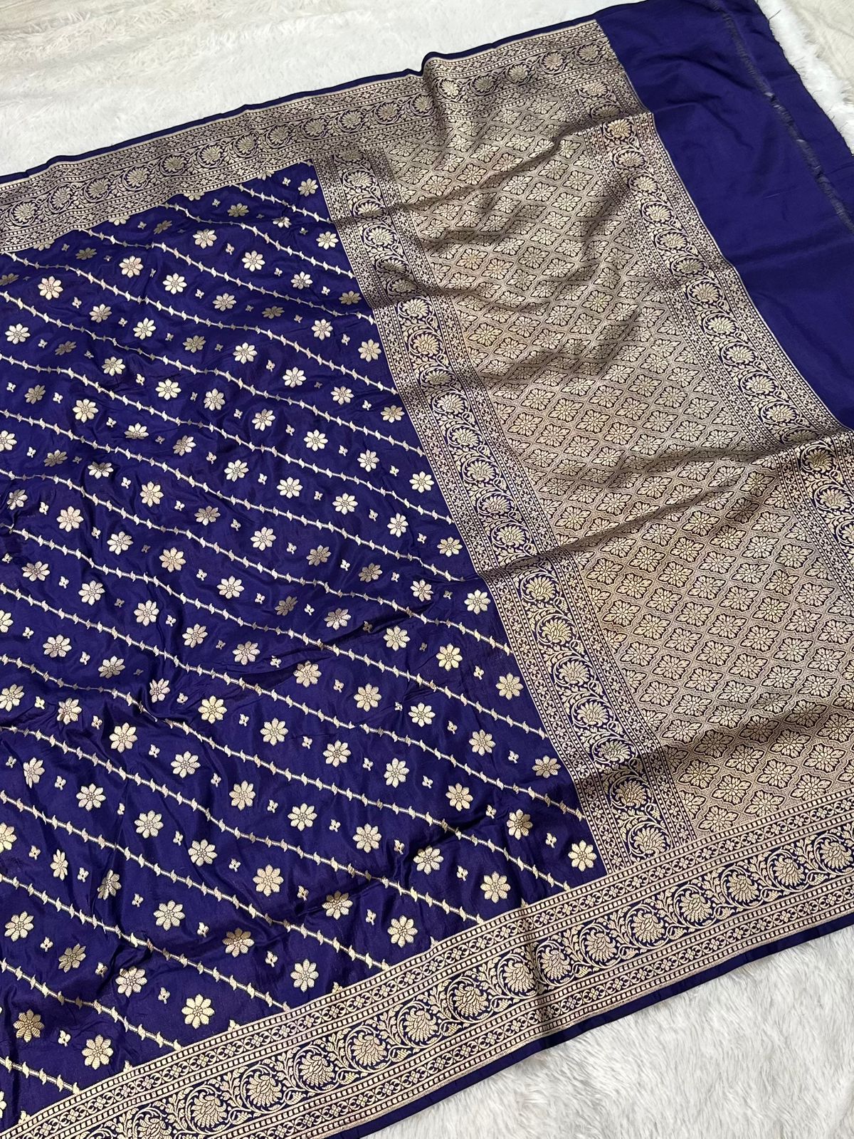 Pure Katan Silk Banarasi Saree Woven with Golden Zari in geometric jaal pattern