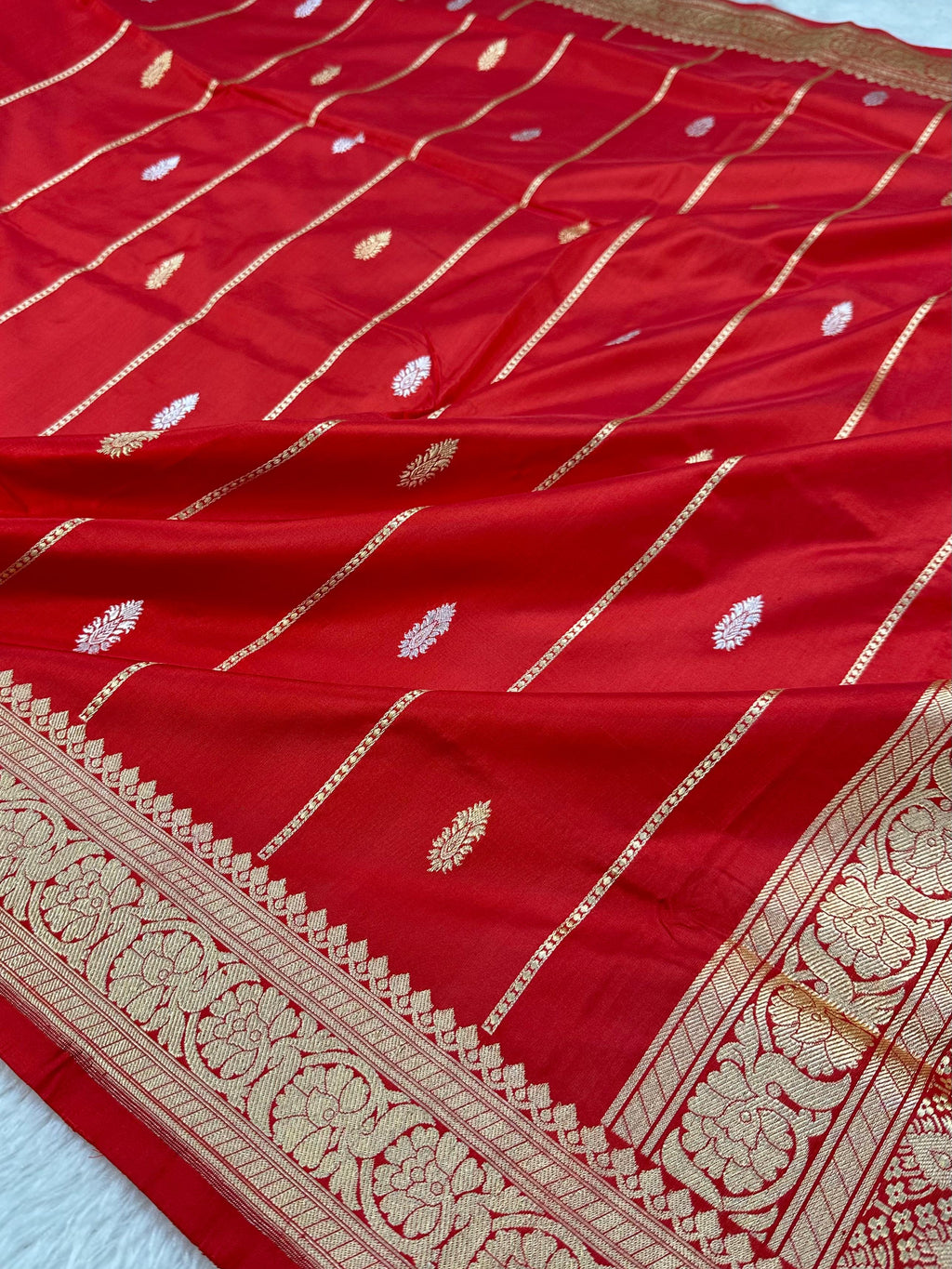 Bridal Red Pure Katan Silk Kadua Weaved Buti Saree.