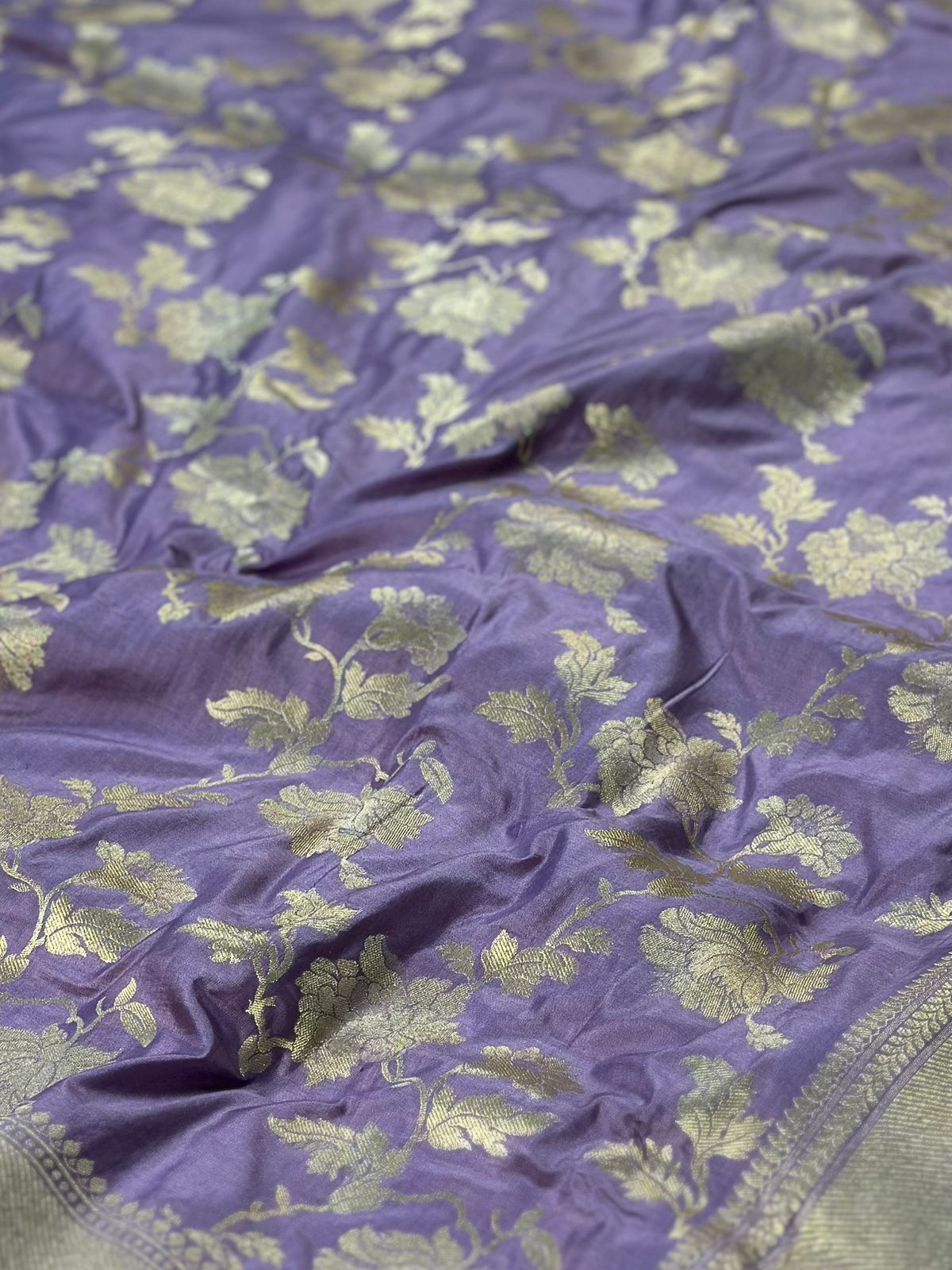 Pure Katan Silk Banarasi Saree Woven with Golden Zari in Flower jaal pattern